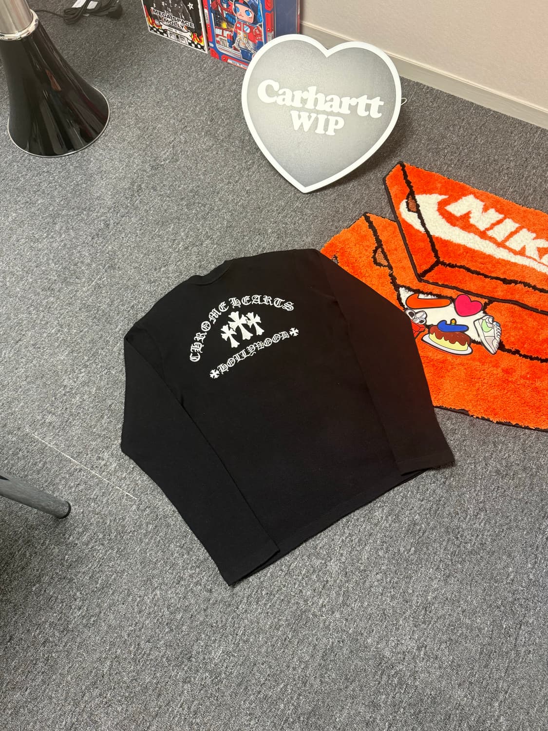 [XL] 크롬하츠 세메터리 크로스 헨리넥 와플 니트 블랙 상품이미지1