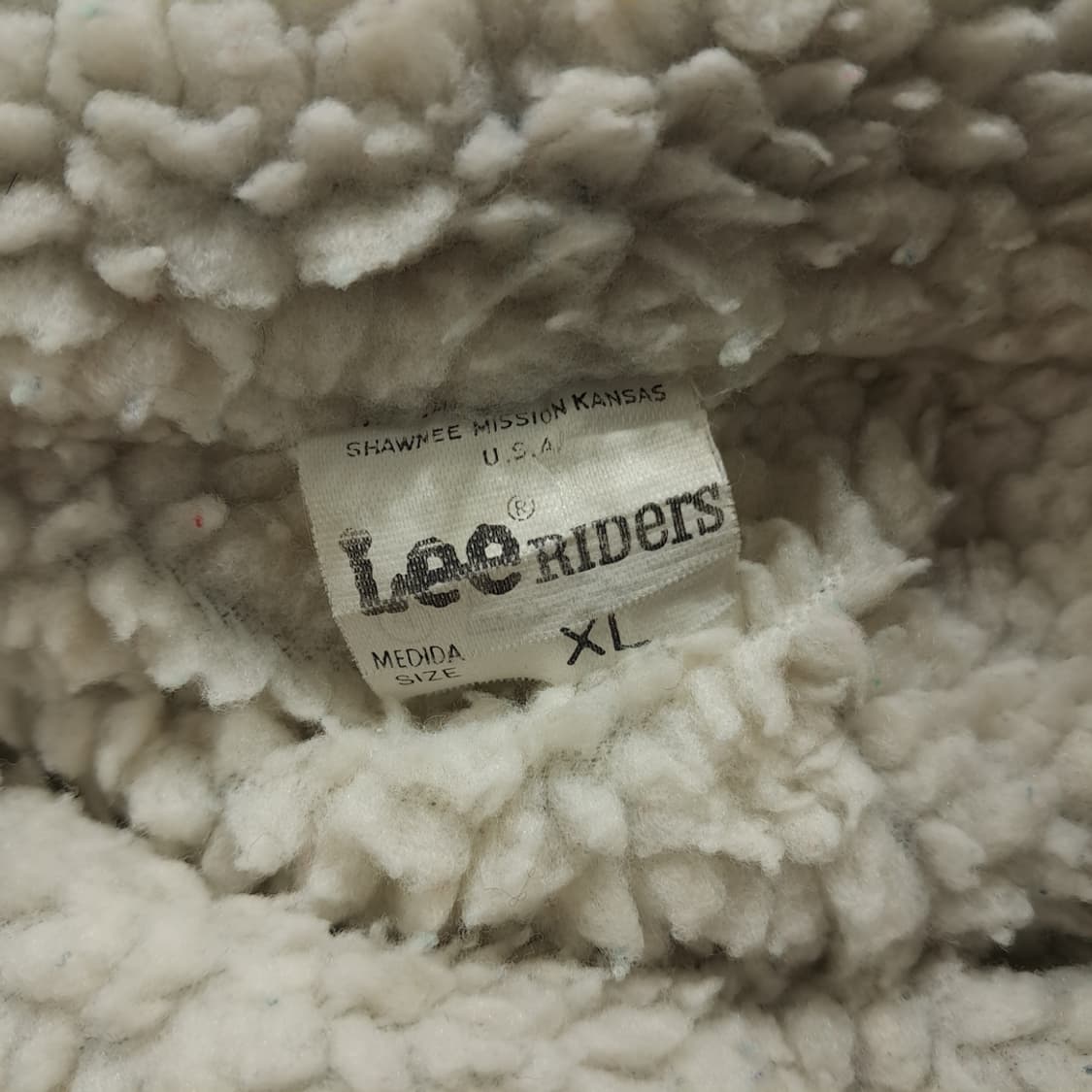 CN963 XL Lee 라이더스 빈티지 애시드워시 셰르파 데님 트러커자켓 상품이미지6