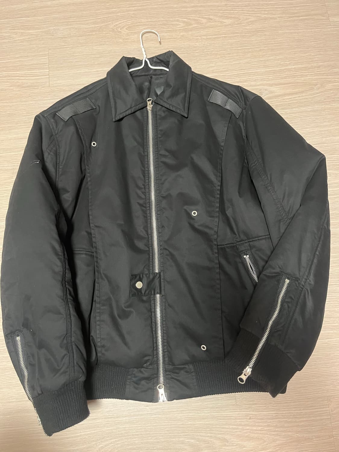 더콜디스트모먼트 봄버자켓 상품이미지2