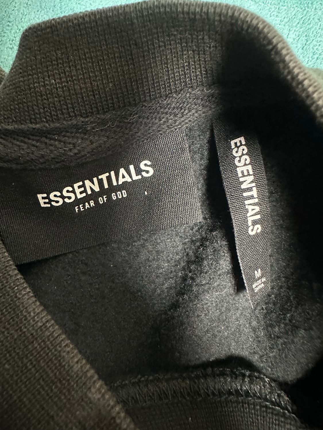 19fw 에센셜 맨투맨 블랙 m사이즈 상품이미지4