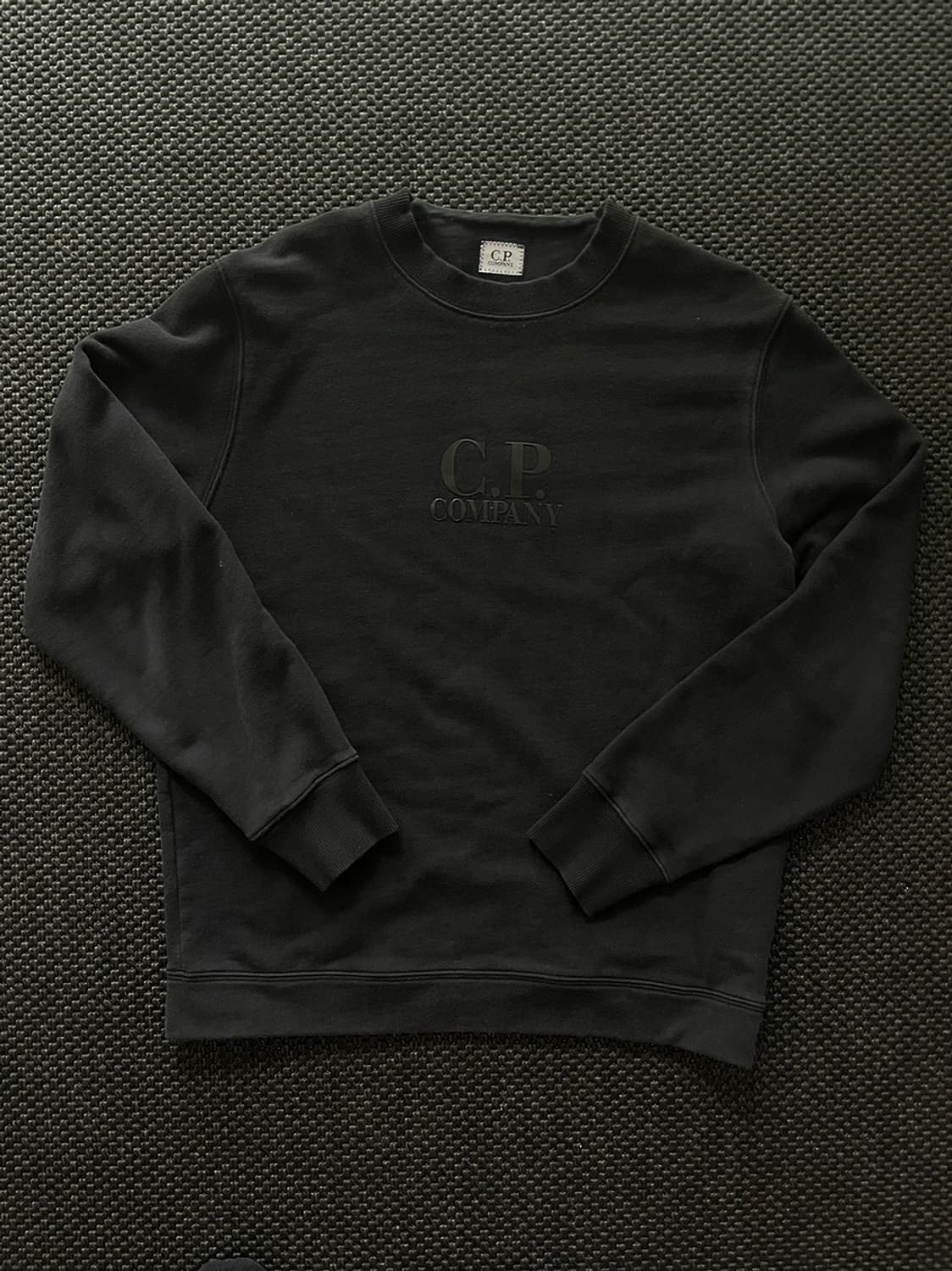 CP컴퍼니 맨투맨 입니다. 상품이미지2