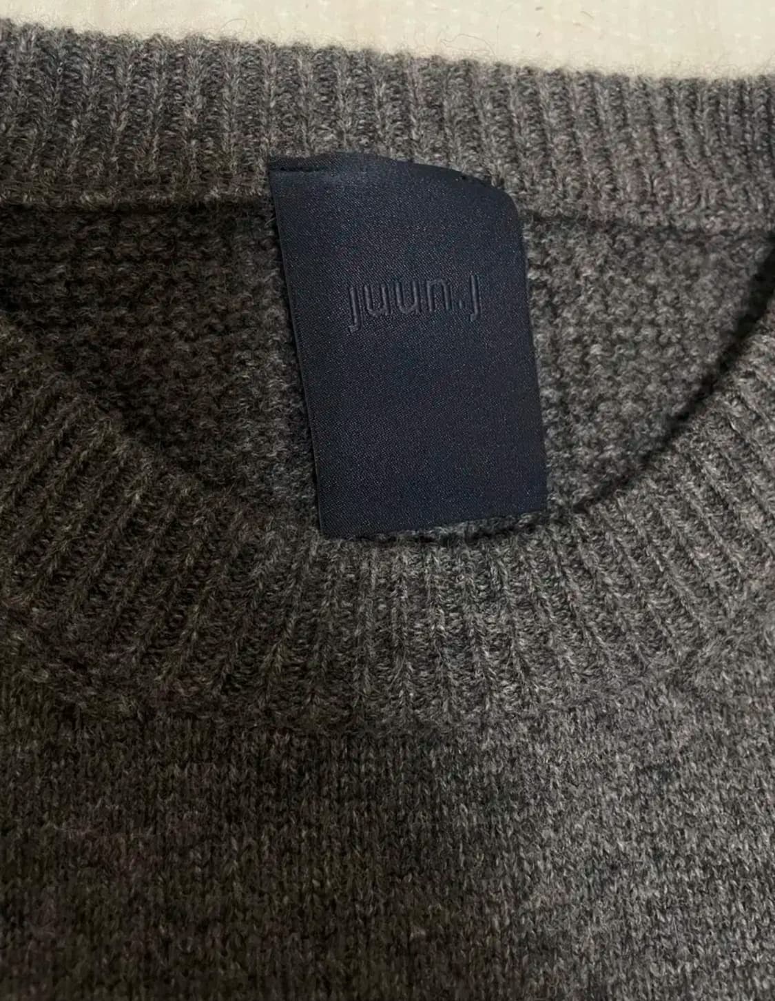 (L) 준지 24fw 울캐시미어 니트 그레이 상품이미지5