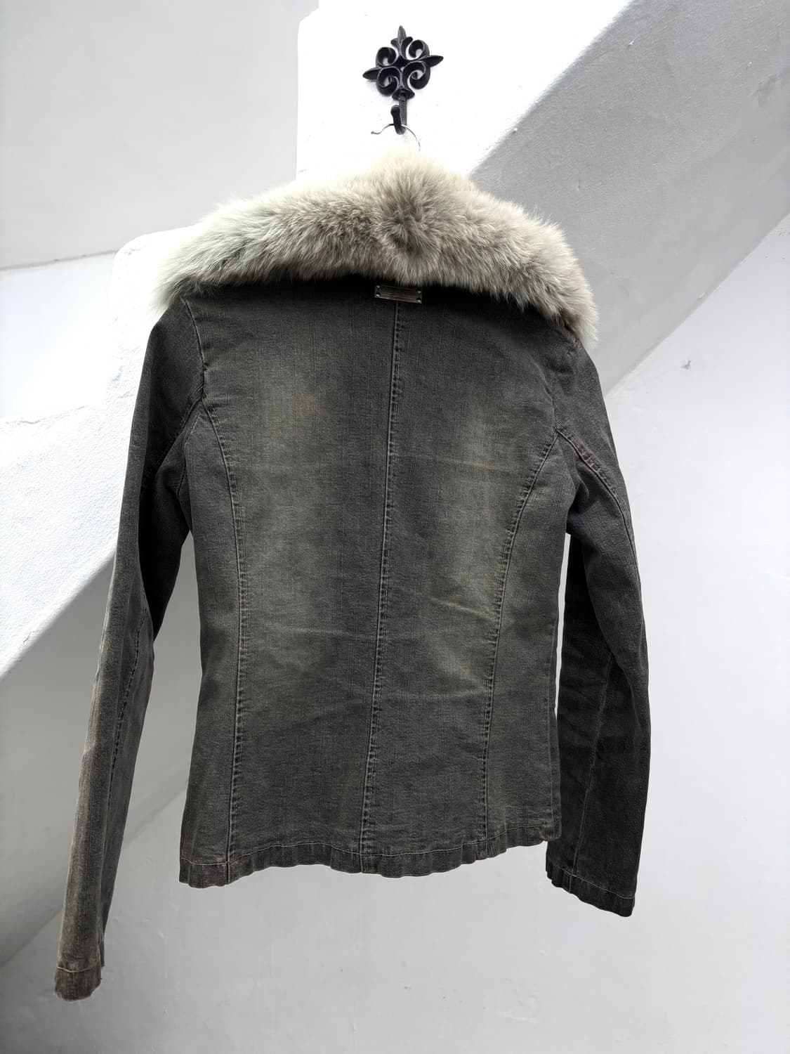 Fur trimmed denim jacket  상품이미지8