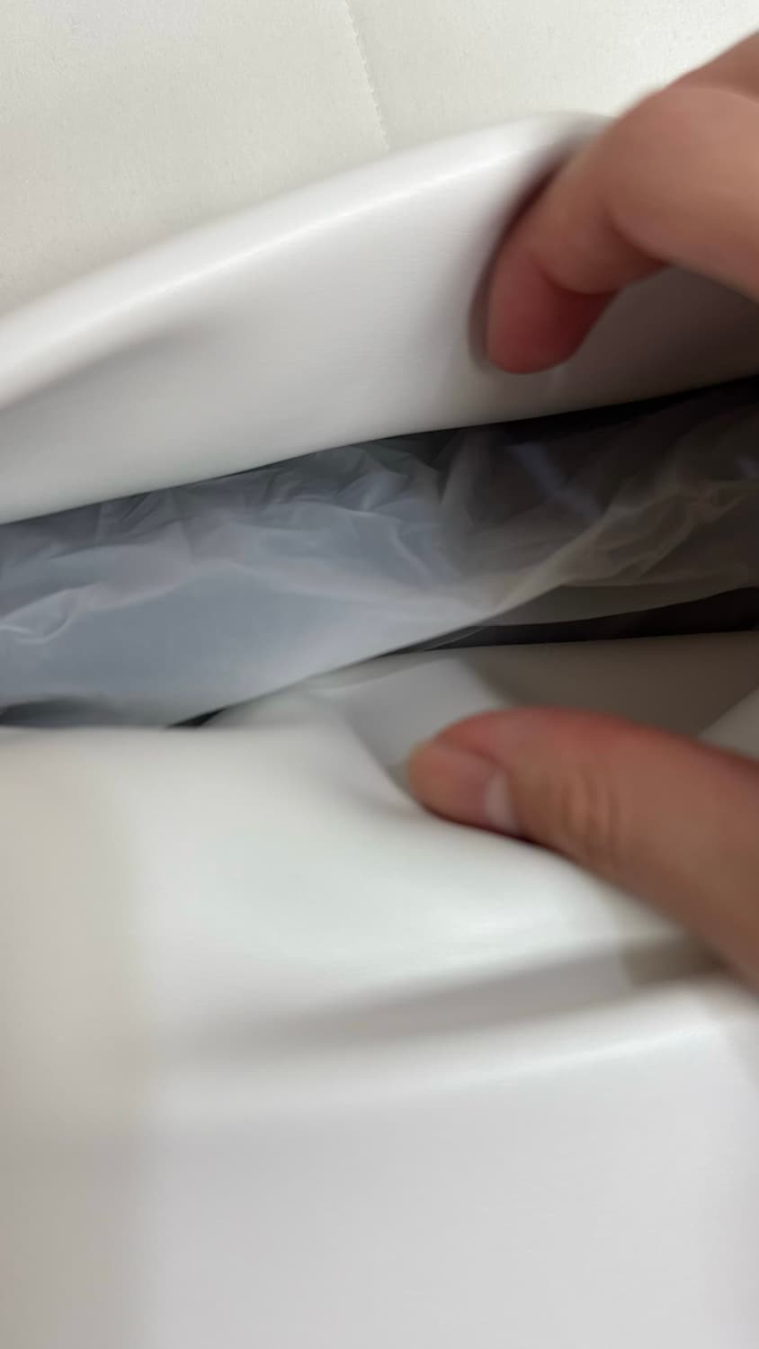 젠틀몬스터 바이로우 블랙(01) 선글라스  - 실착 1회 S급 상품이미지7