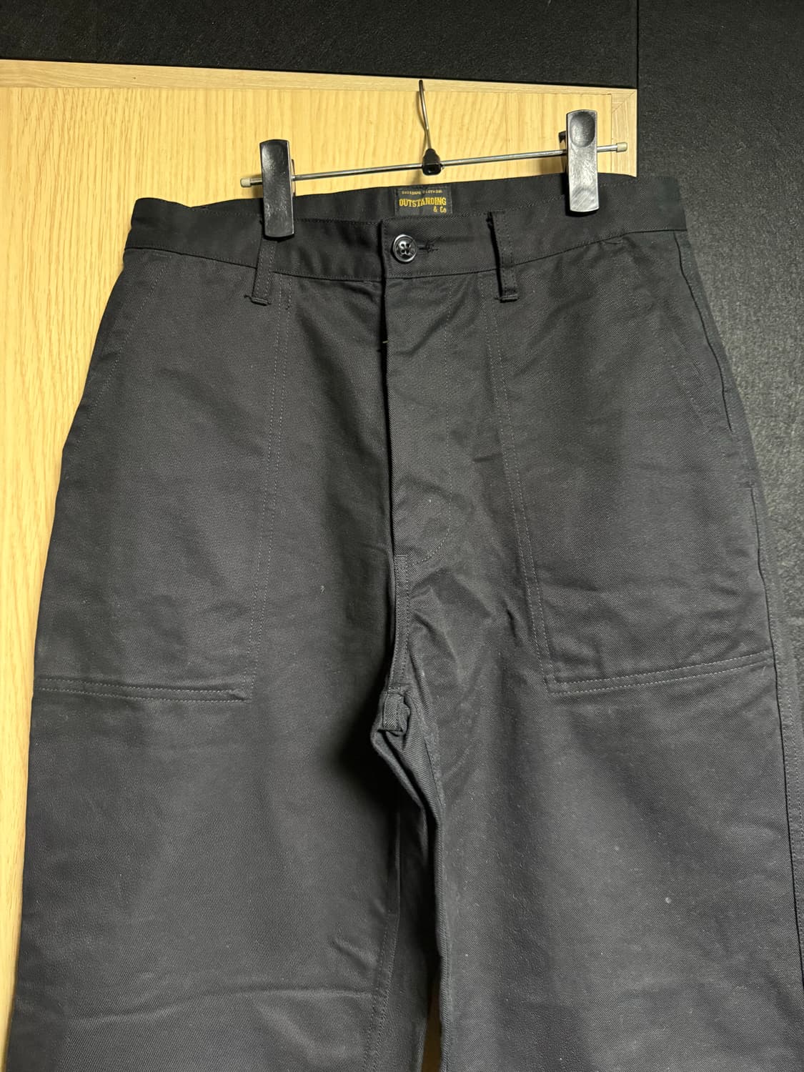 아웃스탠딩 블랙 퍼티그 치노팬츠 상품이미지4