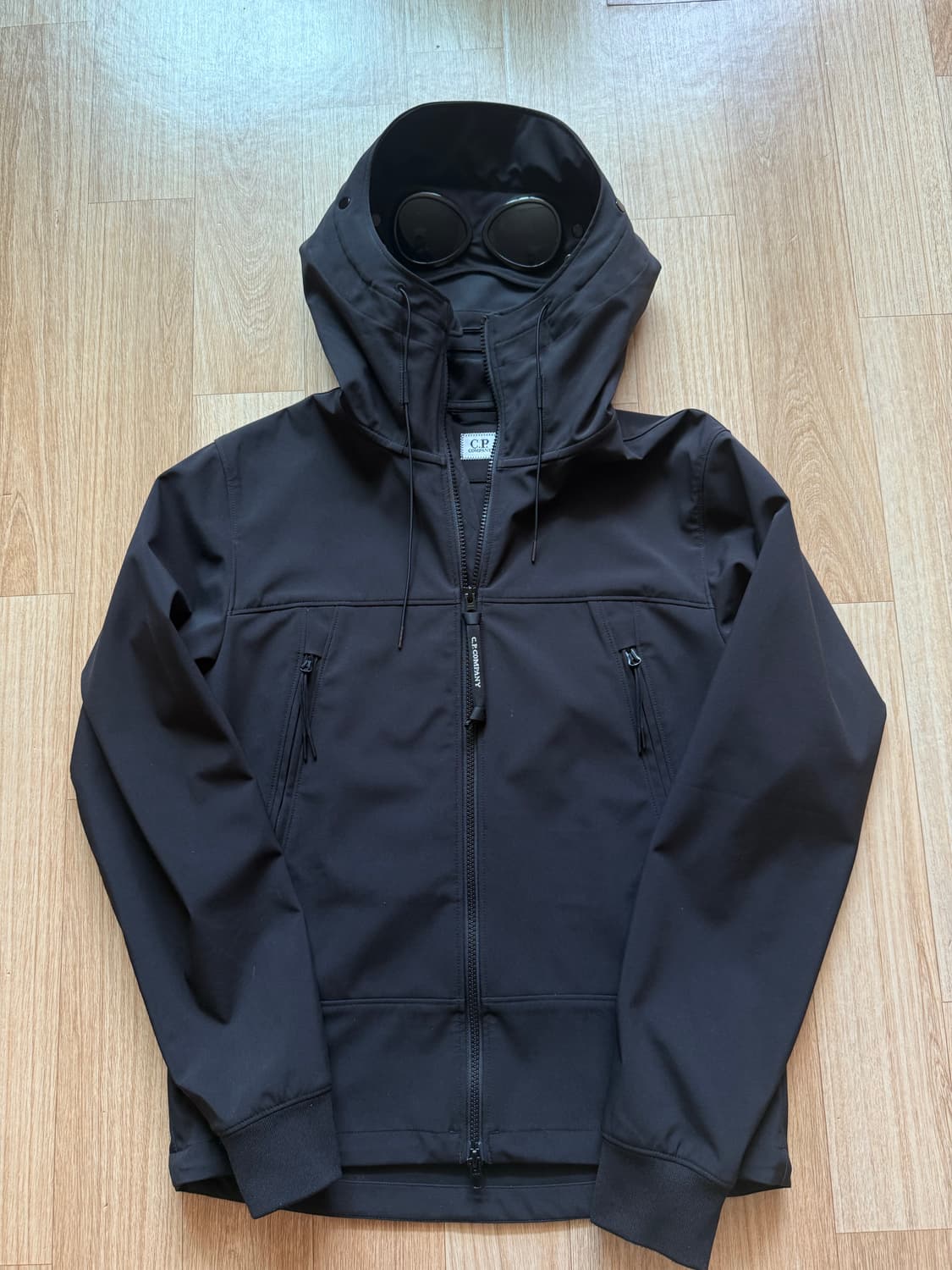 CP컴퍼니 고글 바람막이 소프트쉘 블랙 95-100 46 상태극상 상품이미지1
