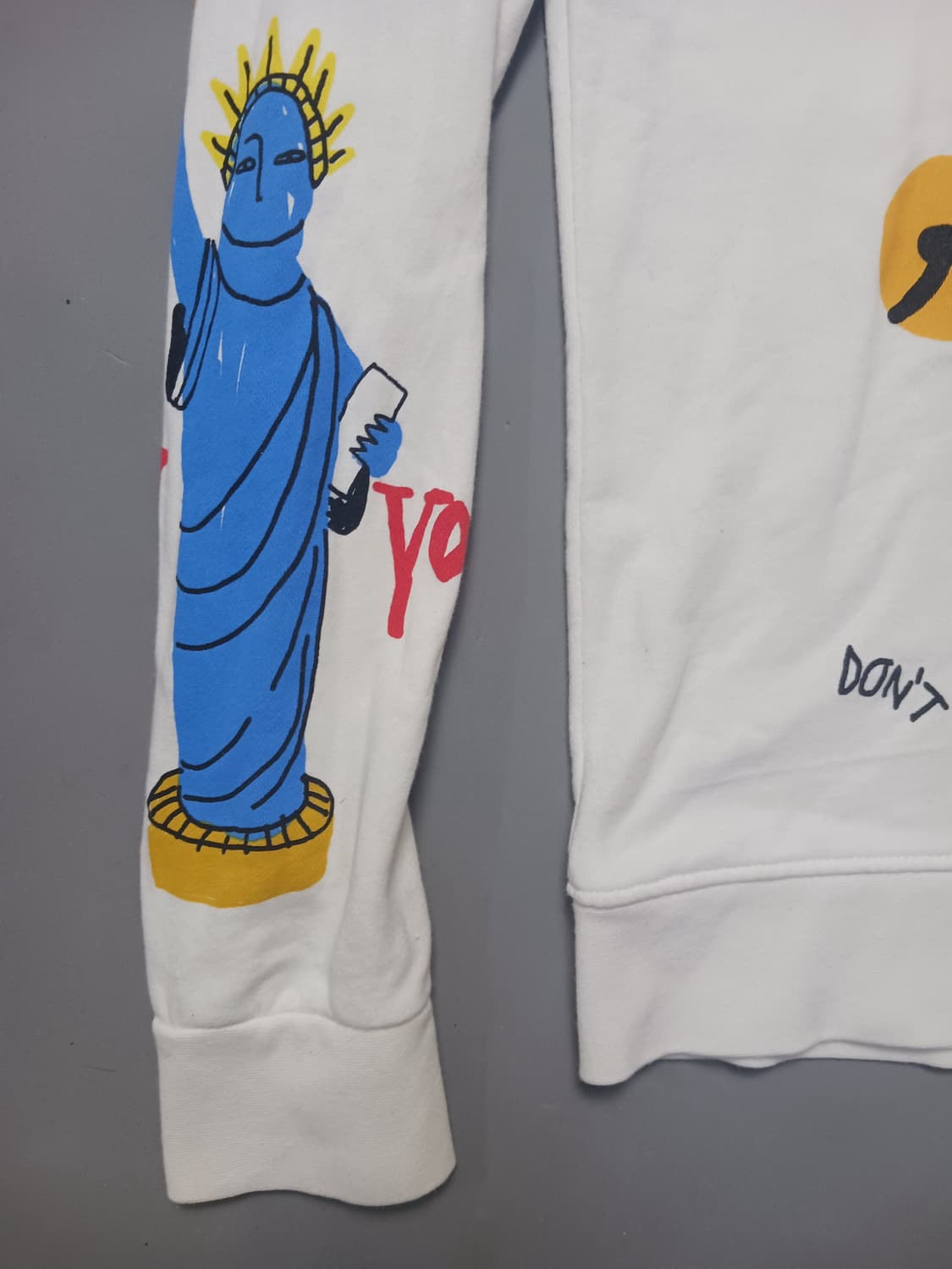 [M] 자라 앱스트랙트 그래픽 맨투맨 스웨트셔츠 상품이미지4