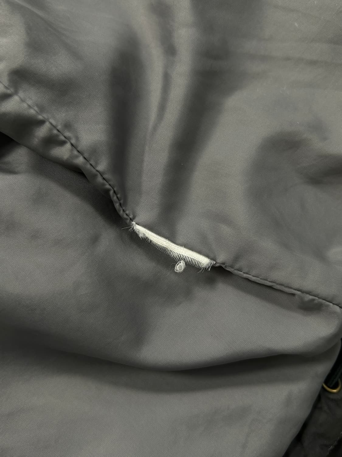 노스페이스 그레이 경량 패딩 L  상품이미지8