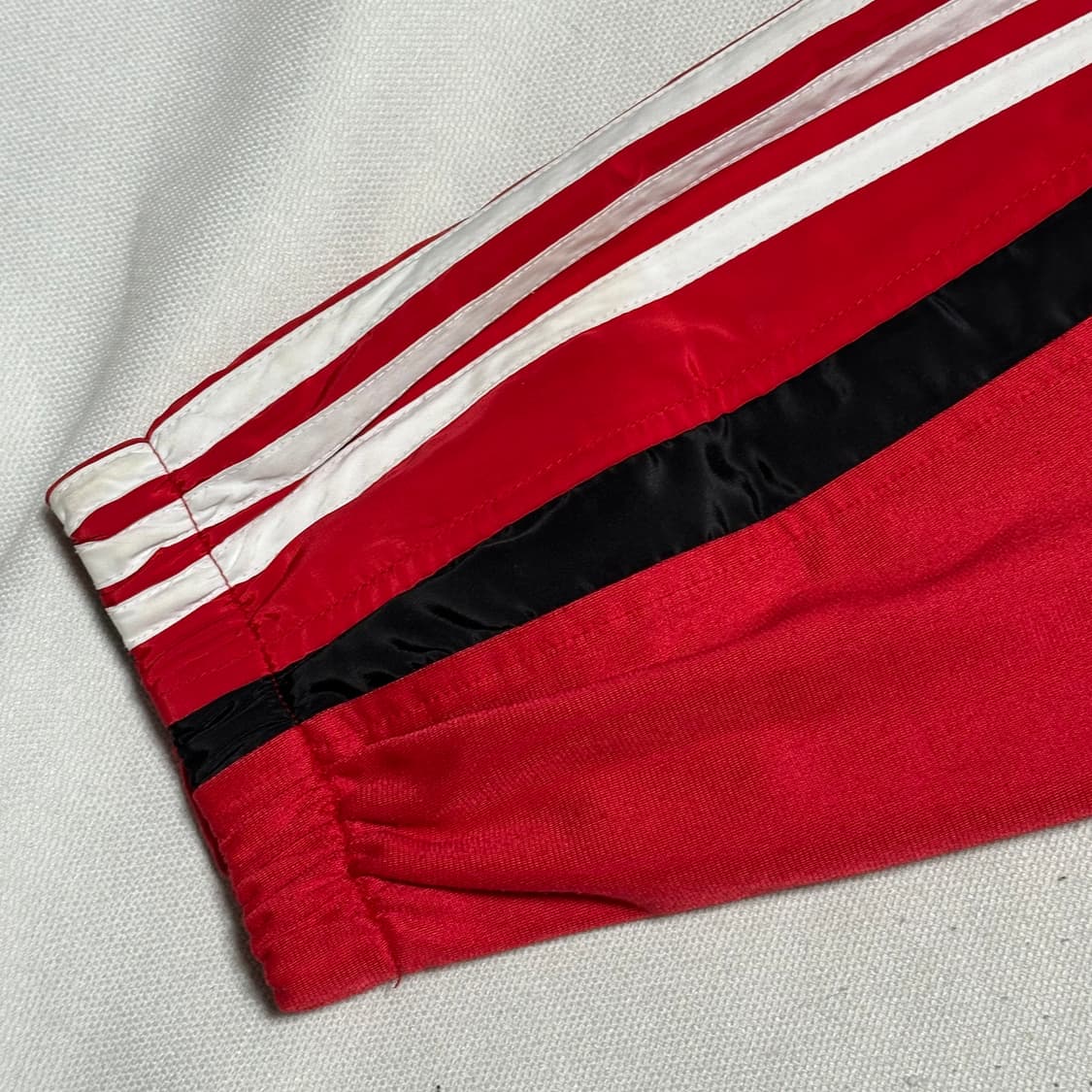 Adidas 리버풀 레드 바람막이 상품이미지6