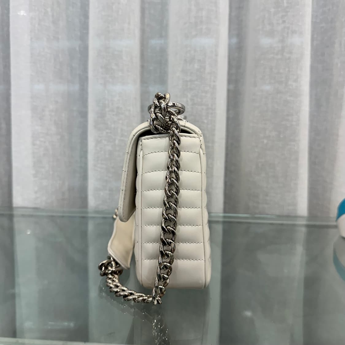 프라다 다이어그램 화이트 체인 숄더백 상품이미지3