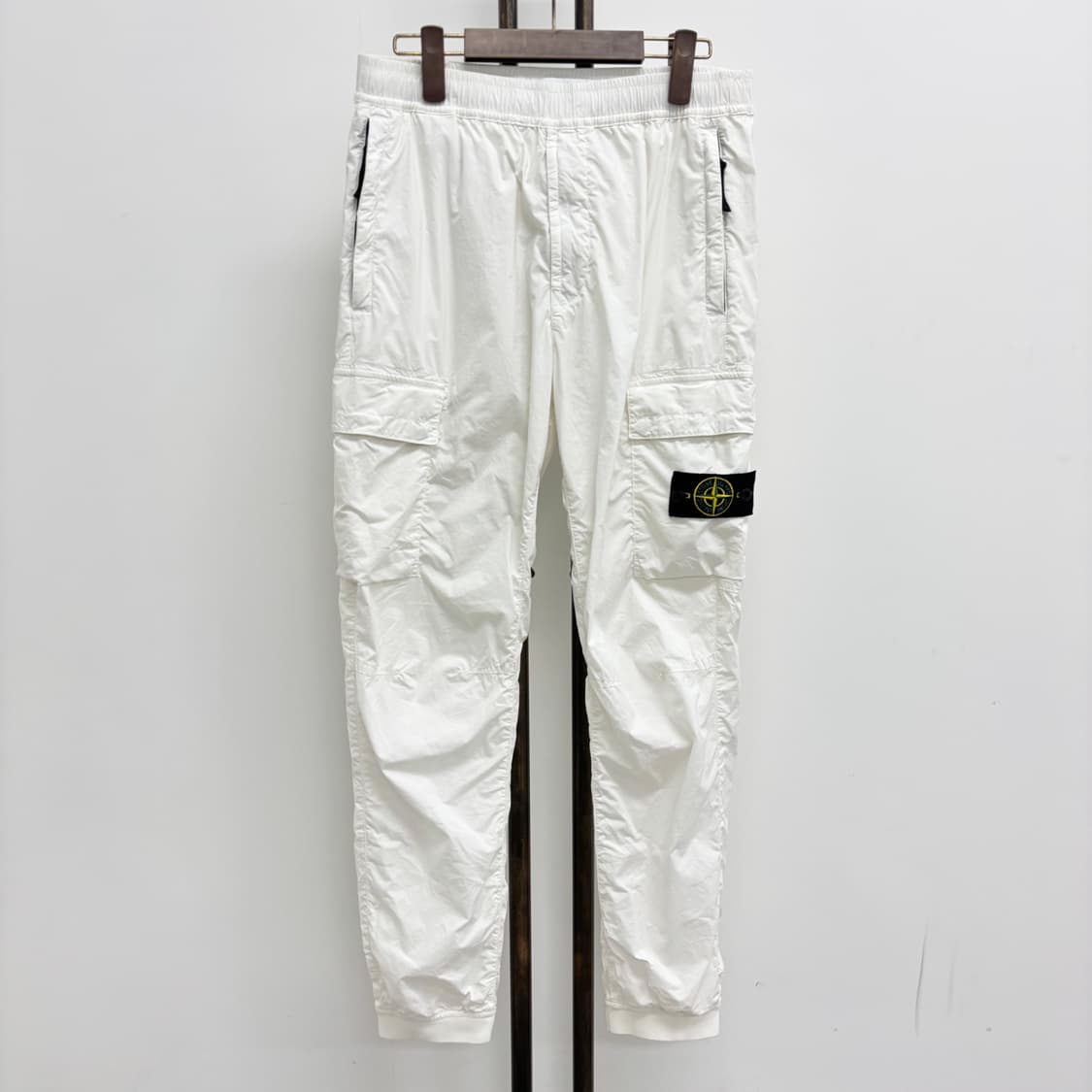 [32]스톤아일랜드 와펜패치 조거팬츠 상품이미지1