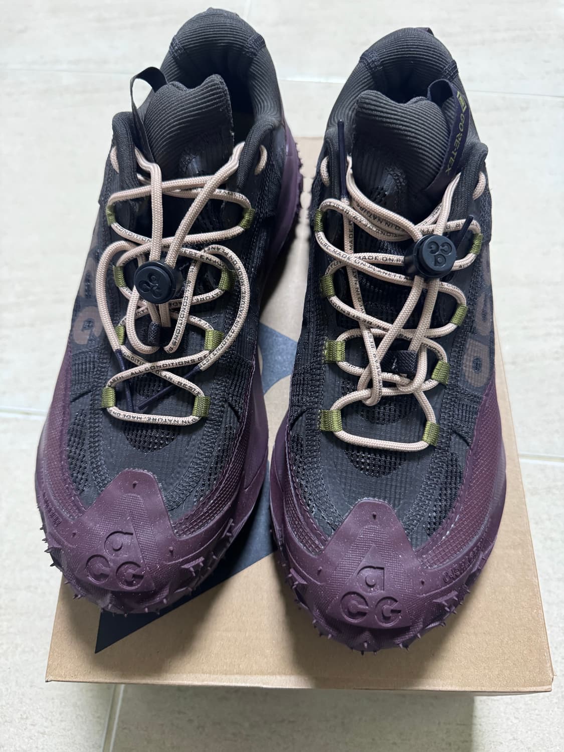 나이키 acg 마운틴플라이2 로우 고어텍스 버건디 270사이즈 상품이미지1