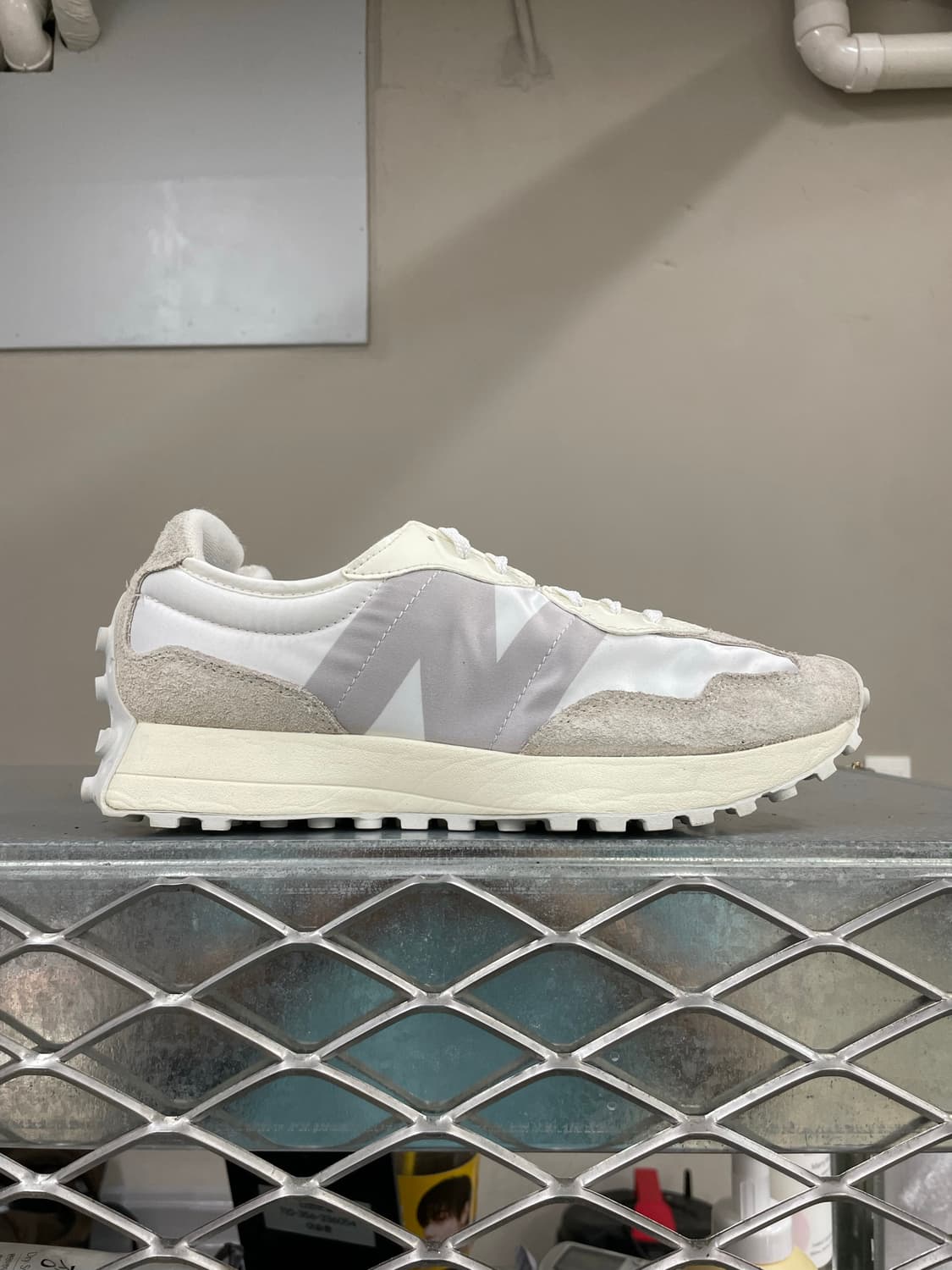 뉴발란스 327 문빔 화이트 270 상품이미지4
