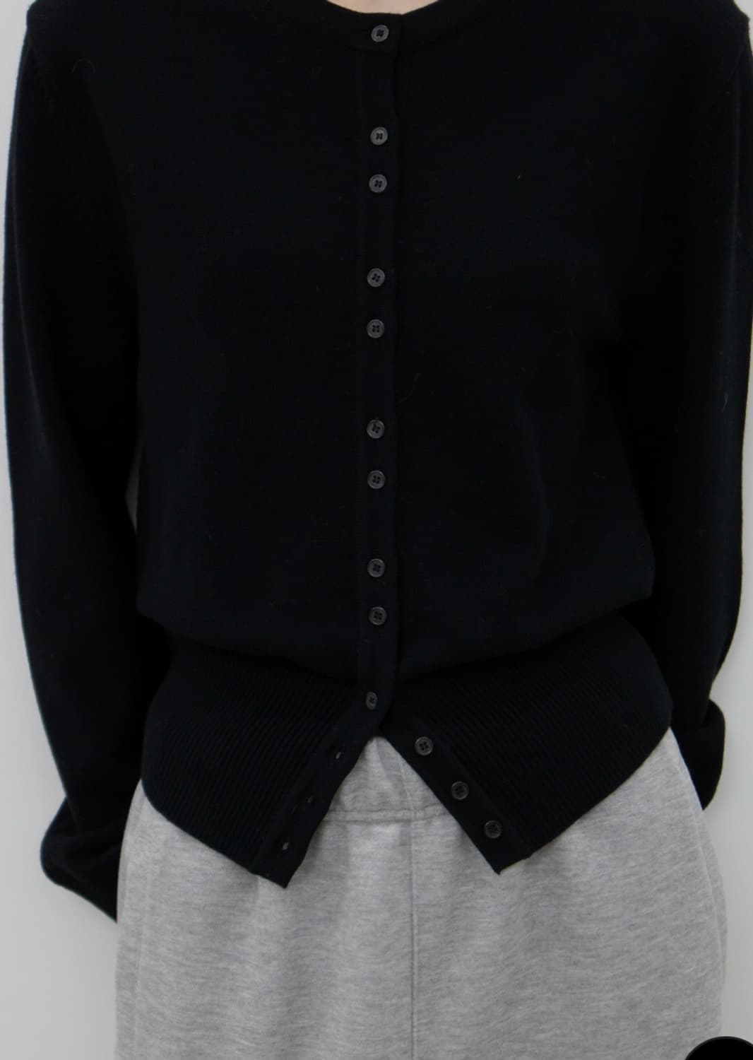 GBH 버튼 가디건 블랙 상품이미지2