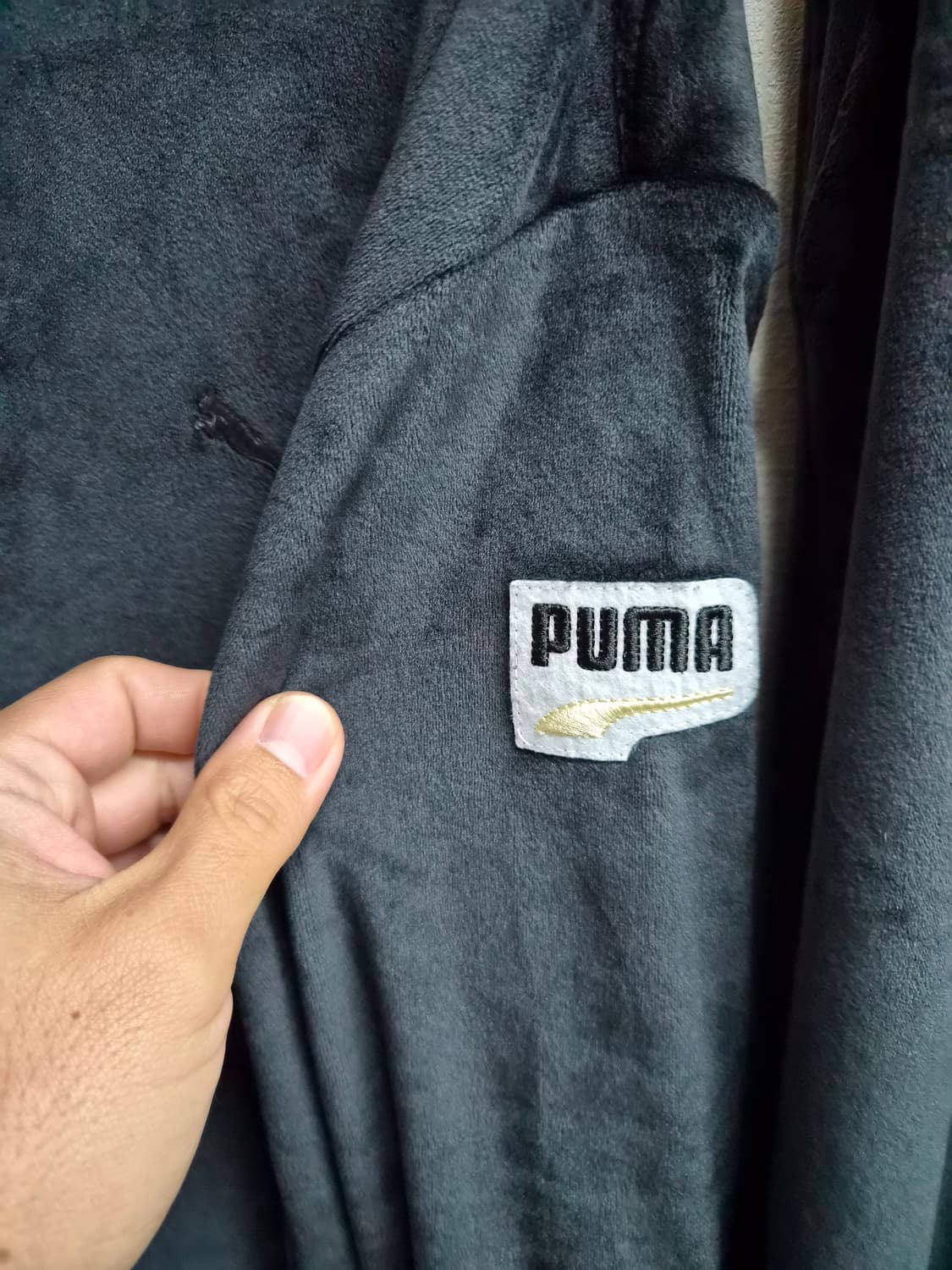 XL) 퓨마 벨벳 트레이닝 셋업 팝니다 상품이미지3