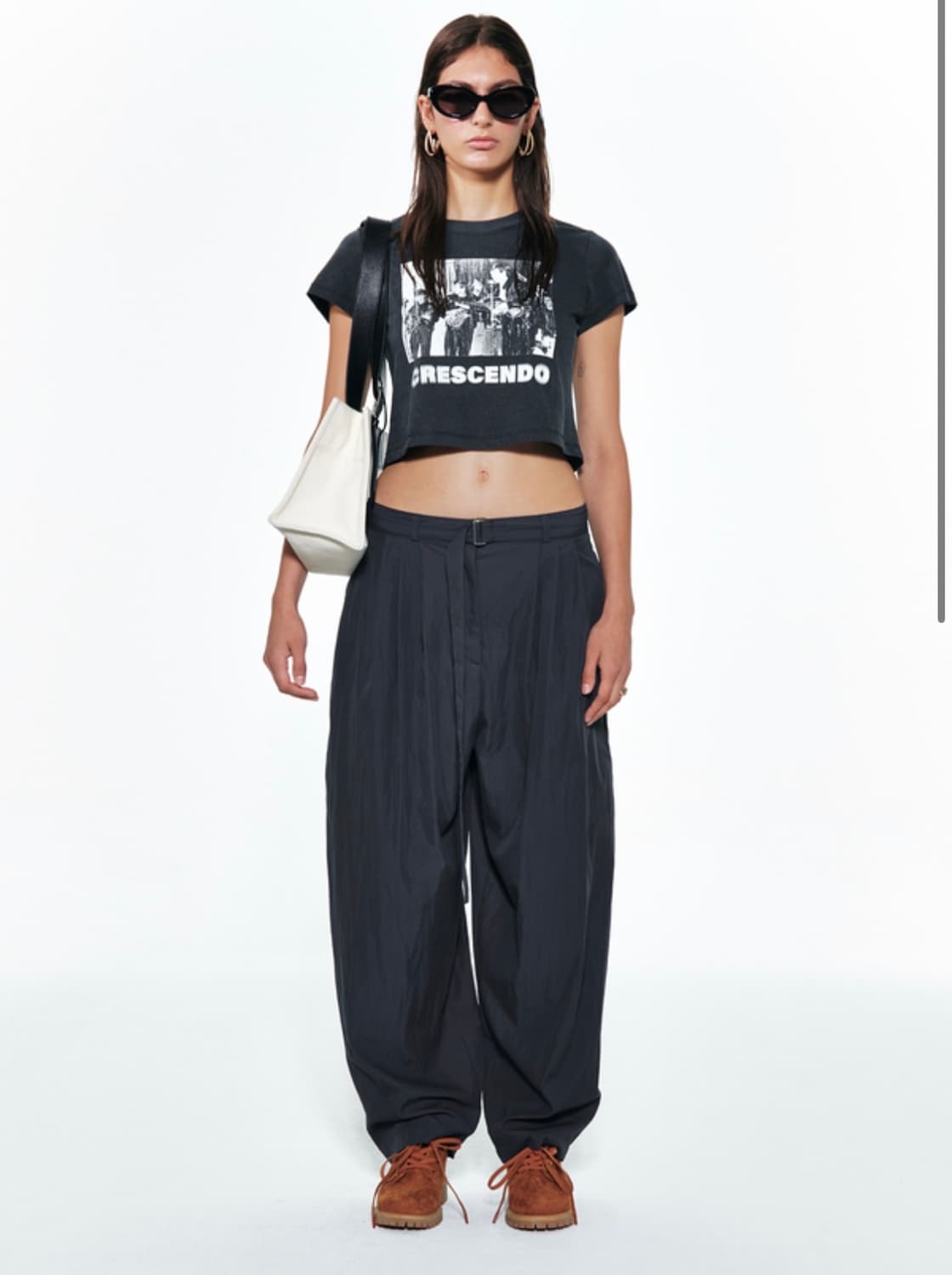 [새상품] 다이닛 벨티드 카고 팬츠 차콜 상품이미지1