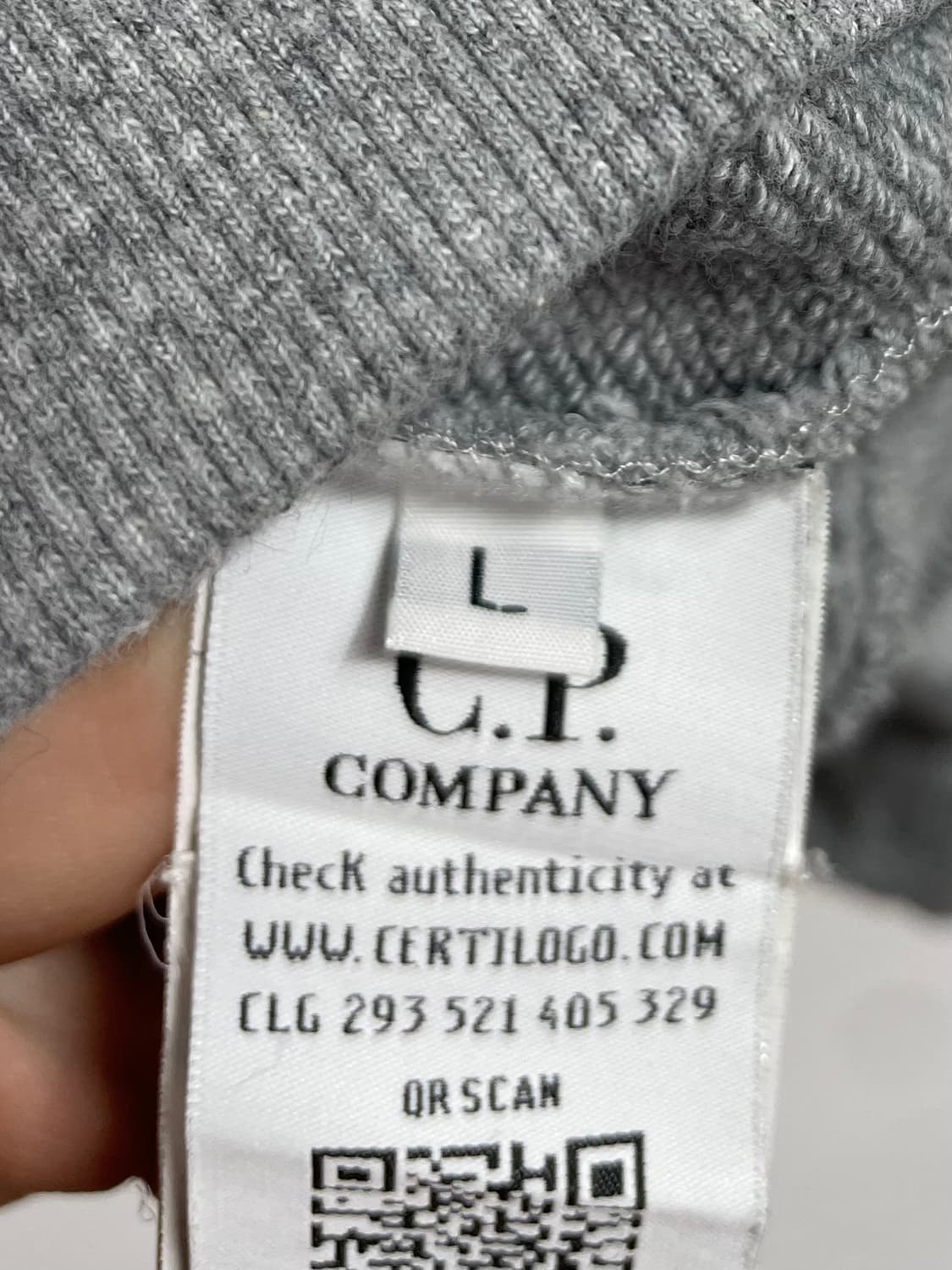 CP컴퍼니 그레이 렌즈 맨투맨 (on.165)   상품이미지6