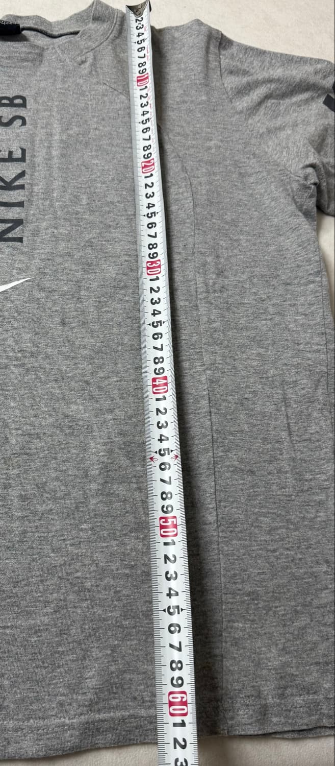 나이키 그레이  반팔티 L 상품이미지4