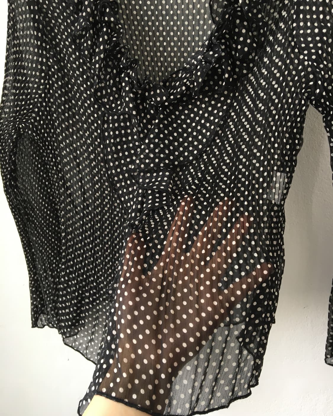 Ruffle point pleats dot pattern blouse 상품이미지4