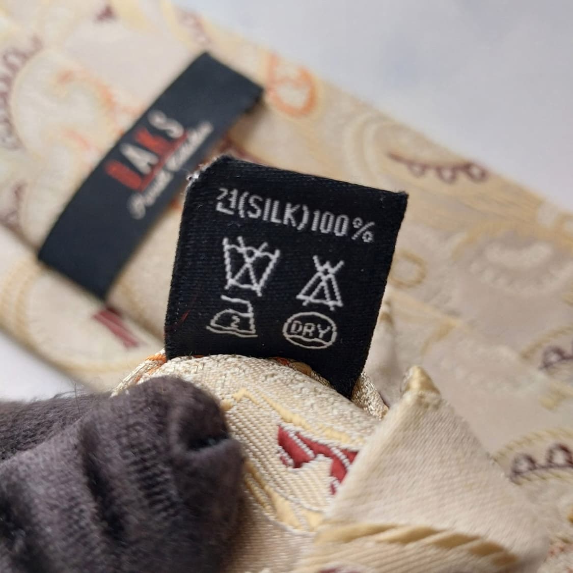 닥스 베이지 페이즐리 자카드 넥타이 9.3cm A+~A등급 K2494
 상품이미지8