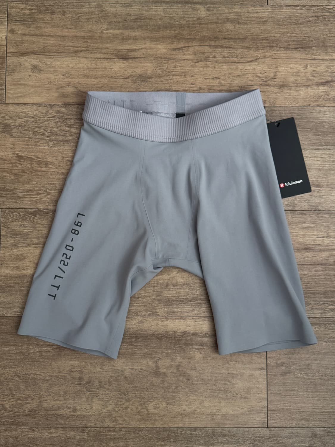 룰루레몬 라이선스 투 트레인 하프 타이즈 9인치 M 상품이미지1