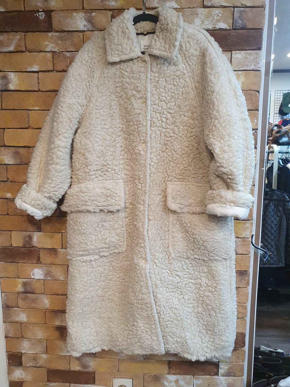 Studio Tomboy 뽀글이 롱 코트 아이보리 상품이미지1