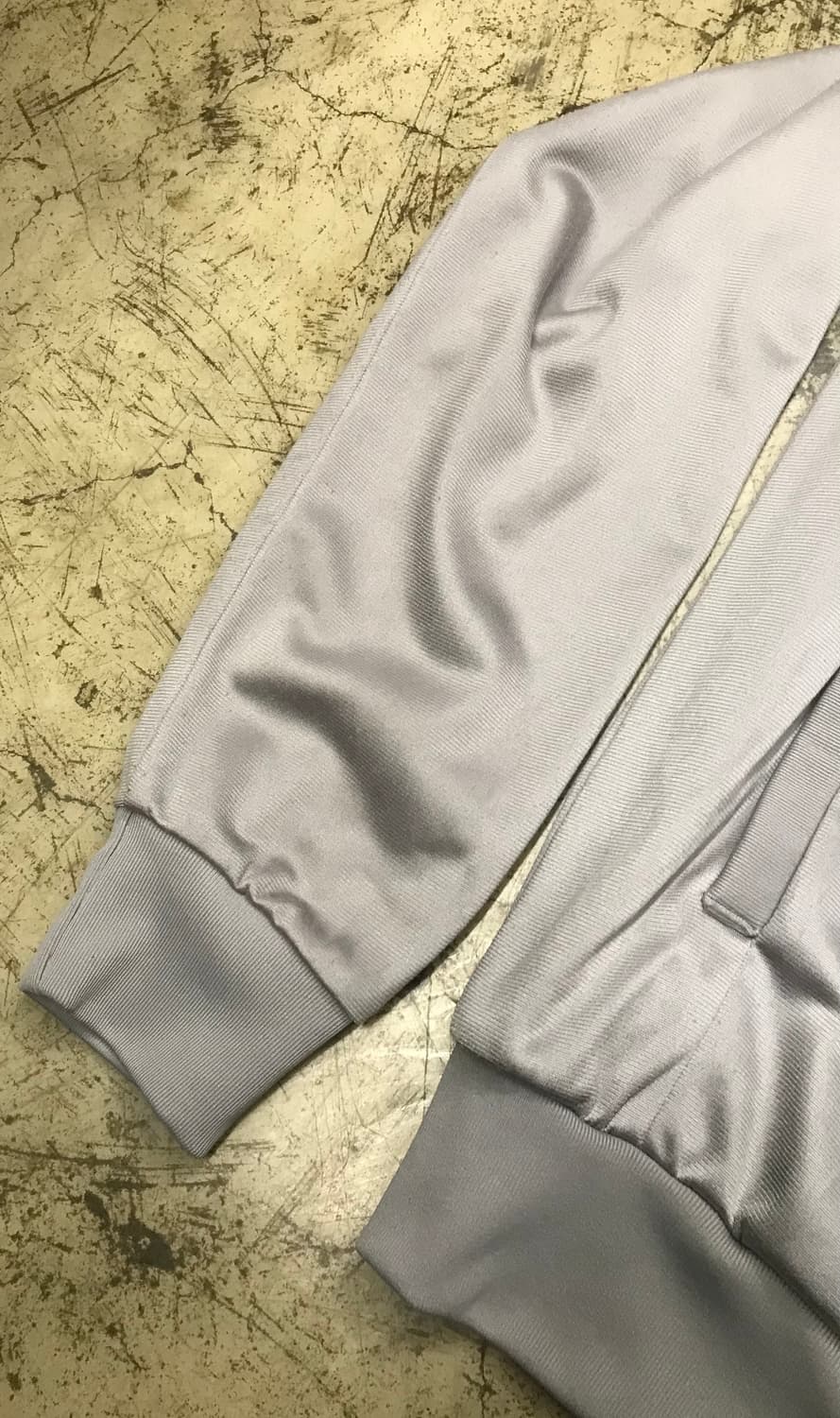 아디다스 그레이 백그래픽 져지 상품이미지5