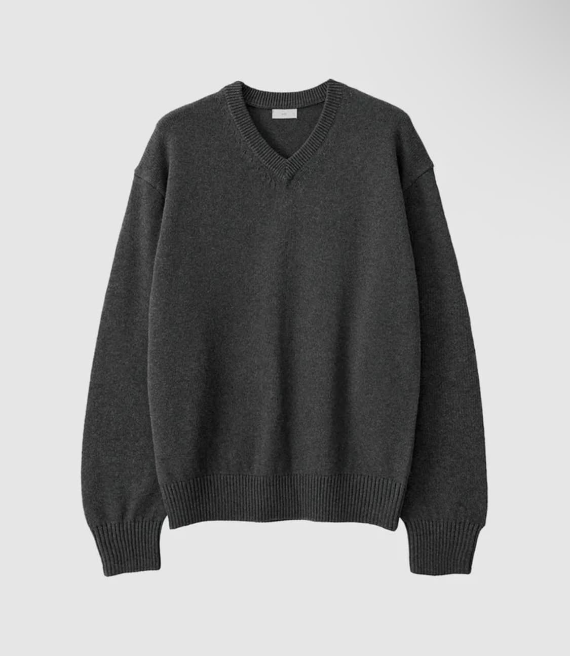 애습 코튼 브이넥 니트 멜란지 차콜 상품이미지1