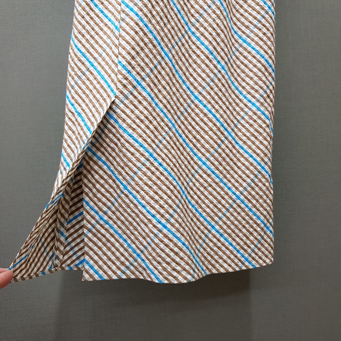 한섬 타임 2022 체크 패턴 슬리브리스 롱 원피스 82-94-160 상품이미지6