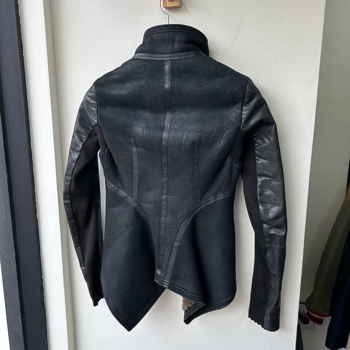 16311 - 릭오웬스 우먼 램스킨 레더 램프 자켓 상품이미지3