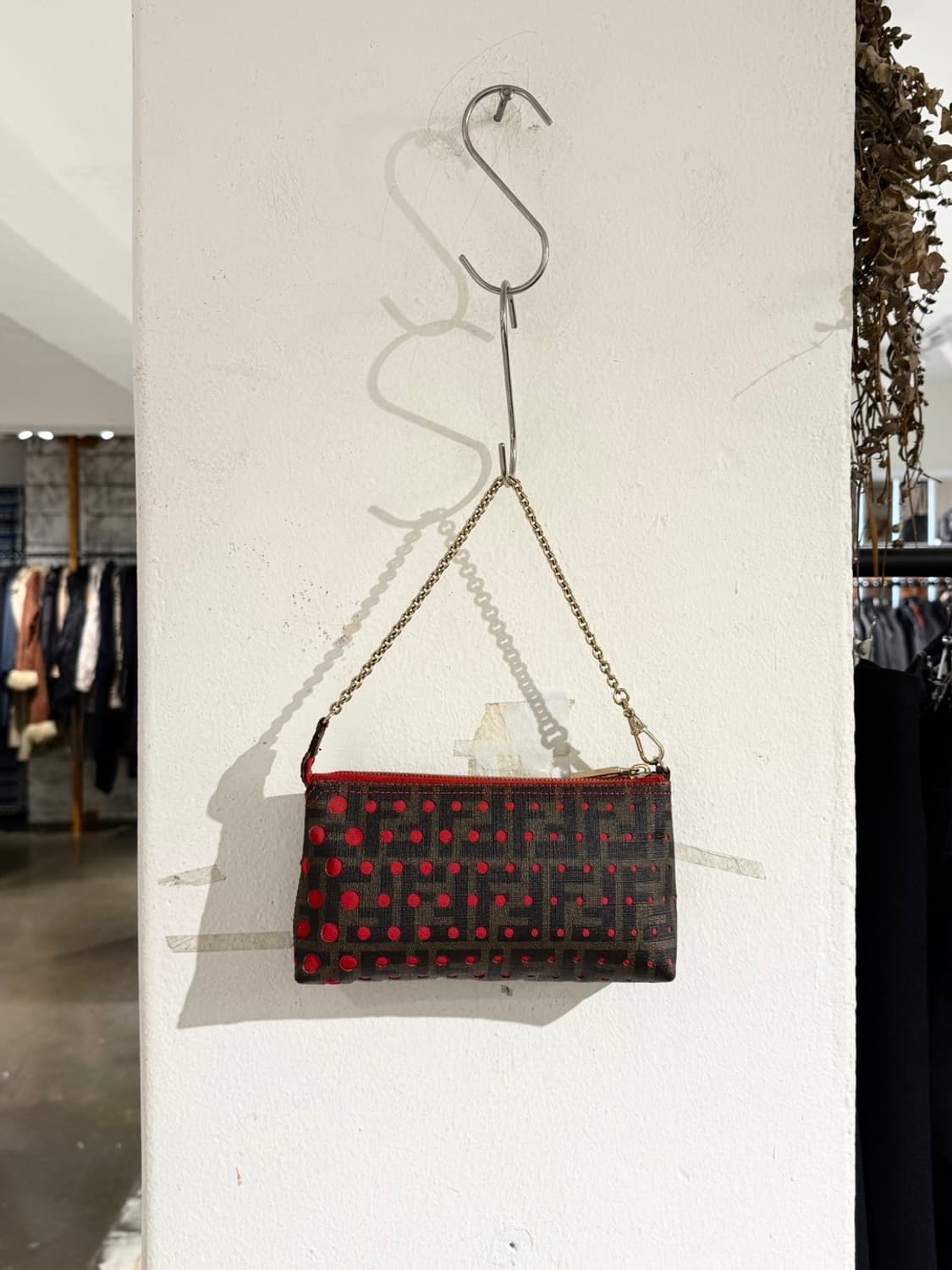 펜디 브라운 주카 레드 도트 포쉐트 체인백 상품이미지5