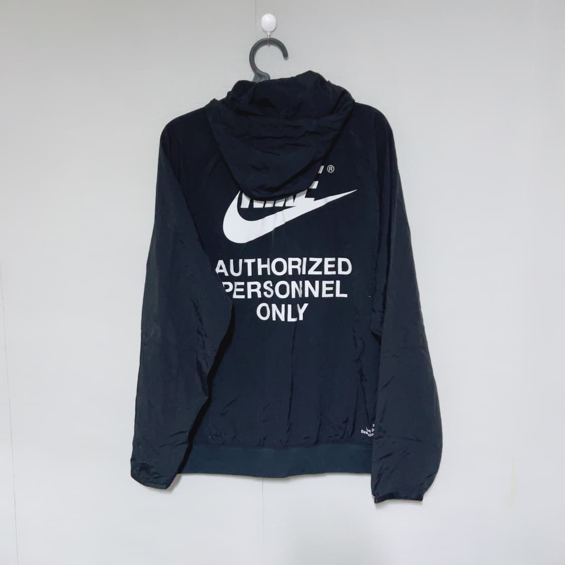 나이키 블랙 프린팅 얇은 봄 아노락 상품이미지6