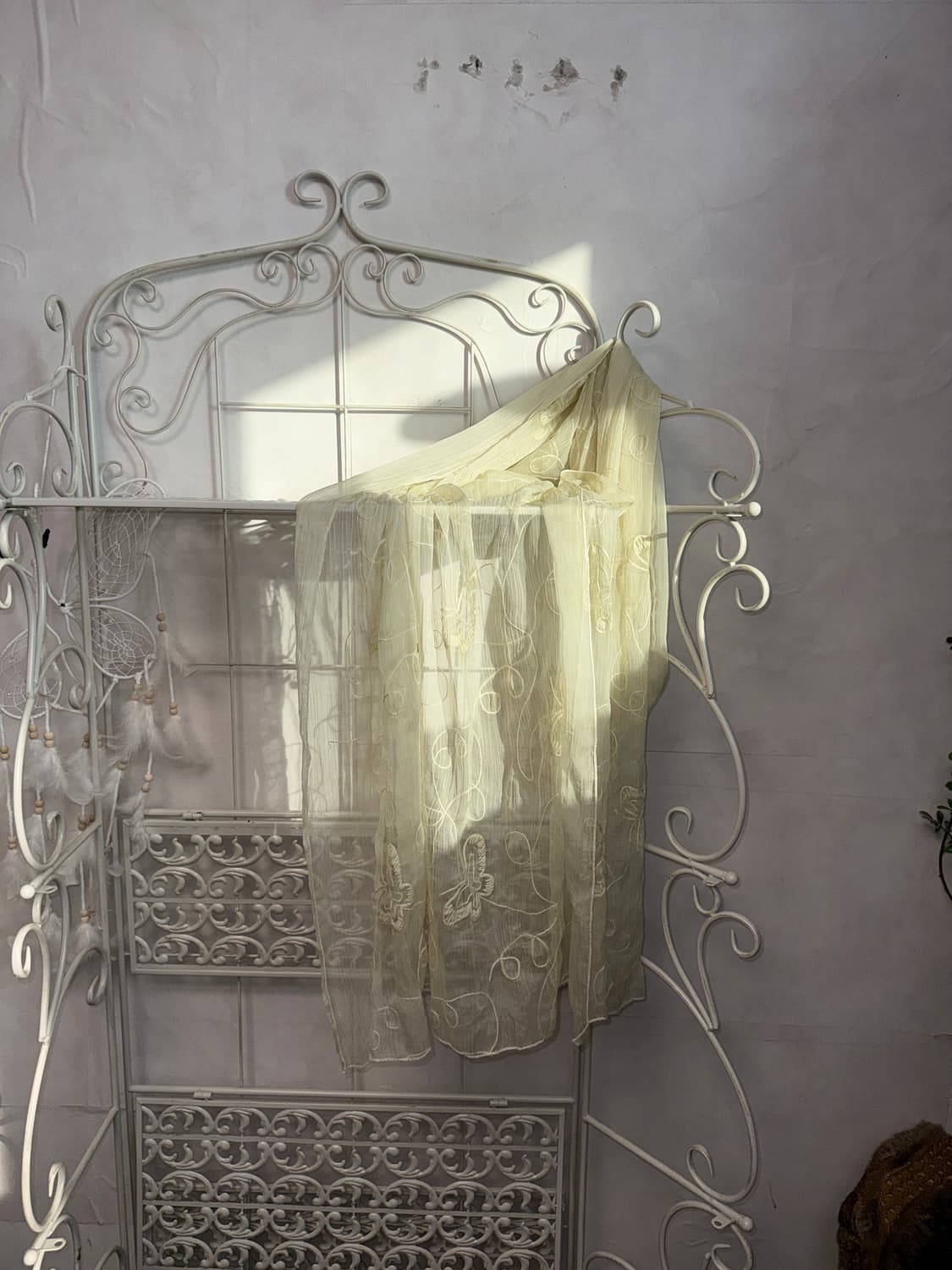 Ivory butterfly sheer maxi scarf 상품이미지2