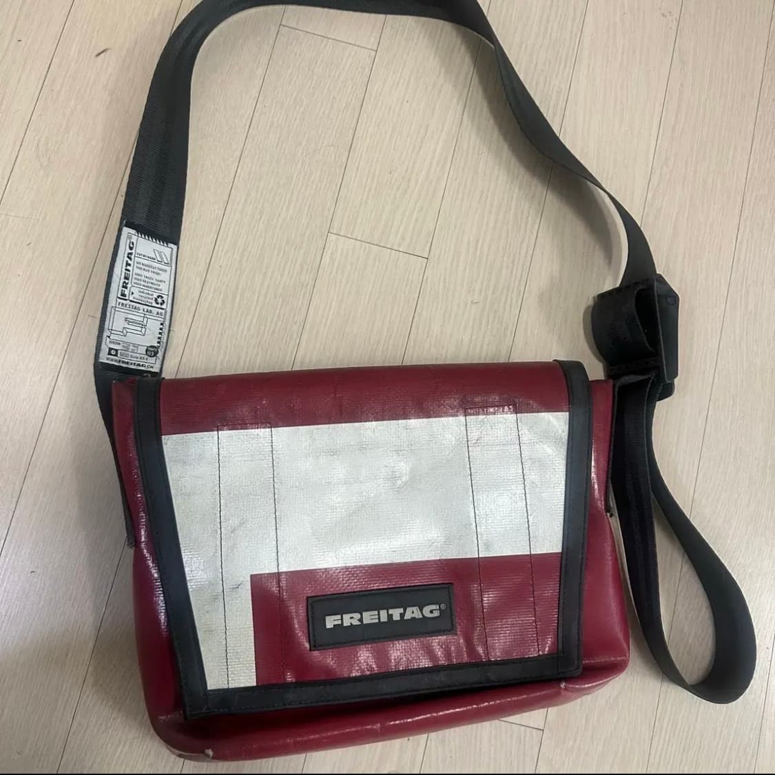 프라이탁 라씨 상품이미지1