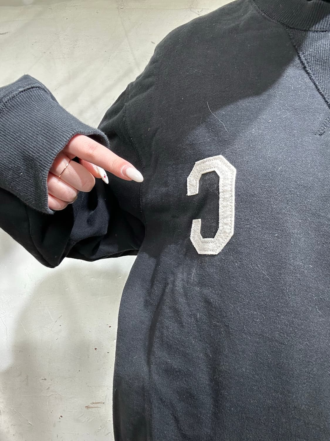 커버낫 블랙 자수 빅 로고 맨투맨 스웻 셔츠 L 상품이미지4