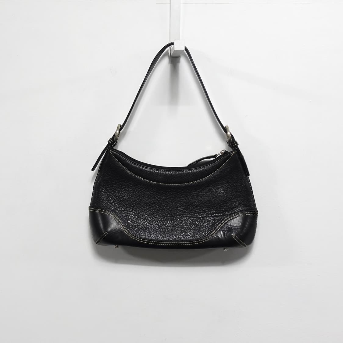 빈티지 버클 레더 숄더백 상품이미지9