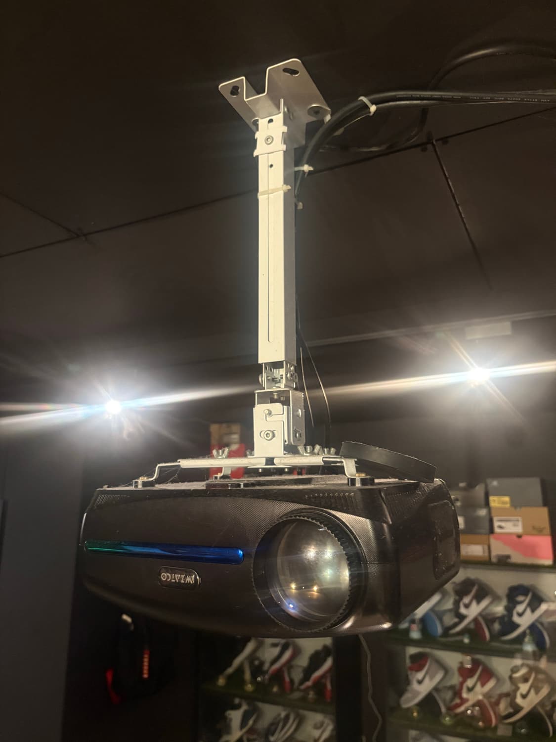 [중고] 빔프로젝터 + 120인치대형스크린 상품이미지2