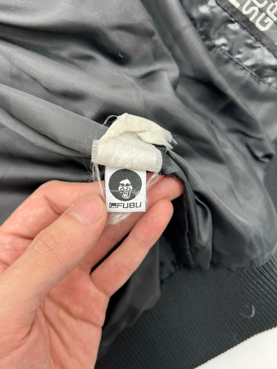 후부 자수 후드 패딩 상품이미지5