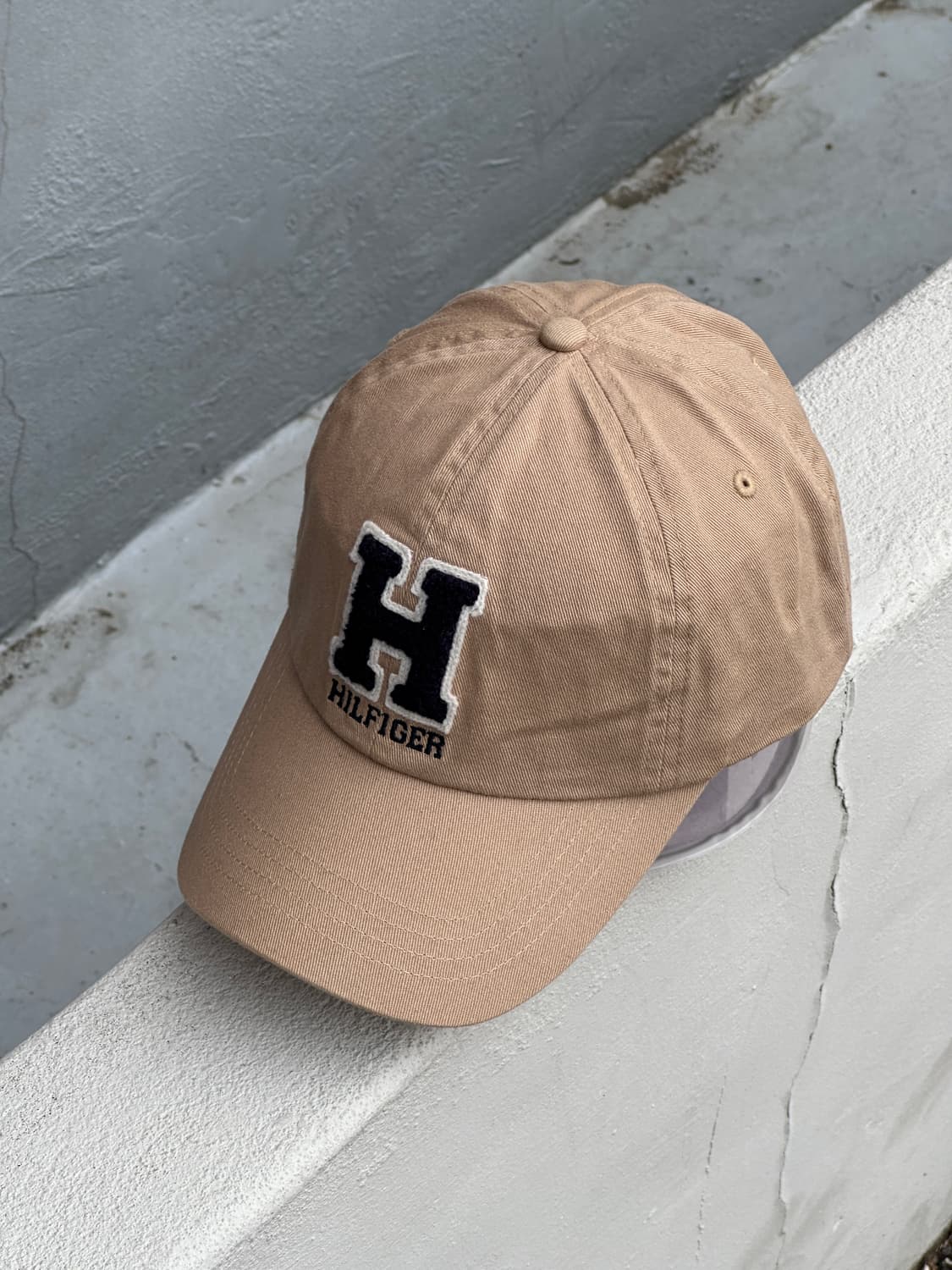 [F] 타미힐피거 H로고 베이지 볼캡 모자 상품이미지2