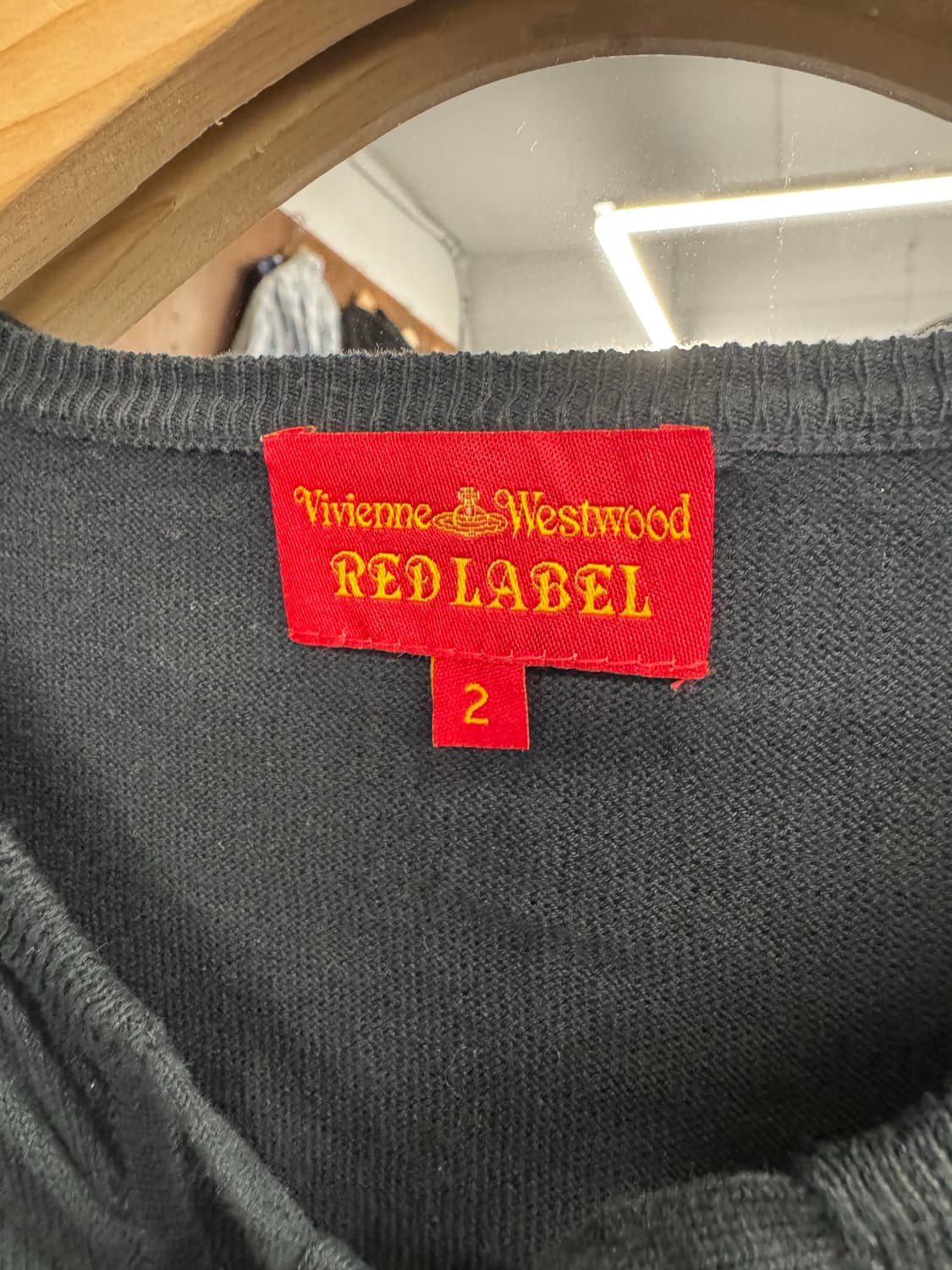 비비안 웨스트 빈티지 레드라벨 여성 가디건 상품이미지3