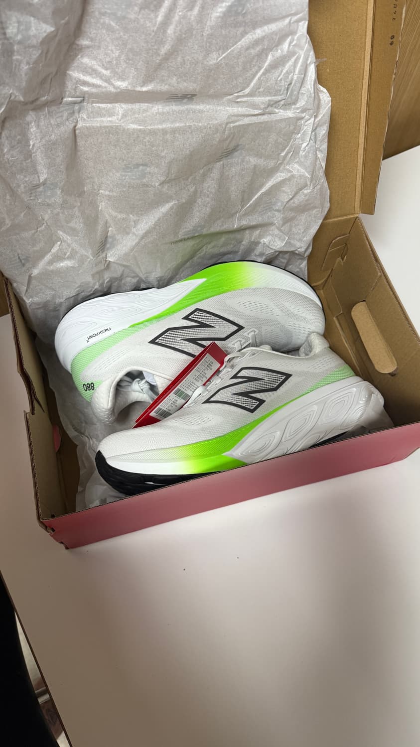 (새상품) 뉴발란스 880 v15 러닝화 270 상품이미지7