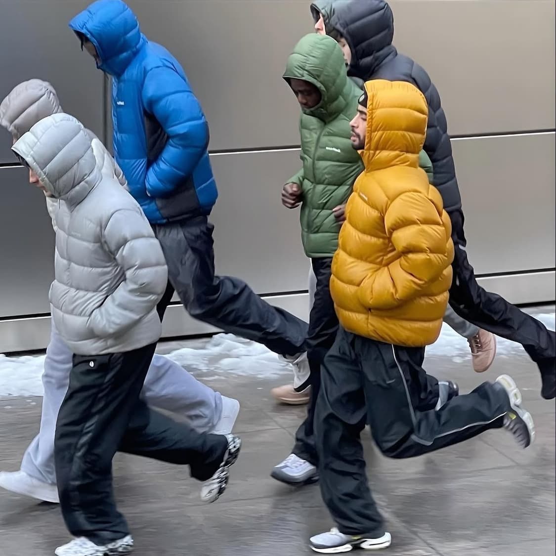 몽벨 알파인 라이트 다운 패딩 올리브 카키 상품이미지1