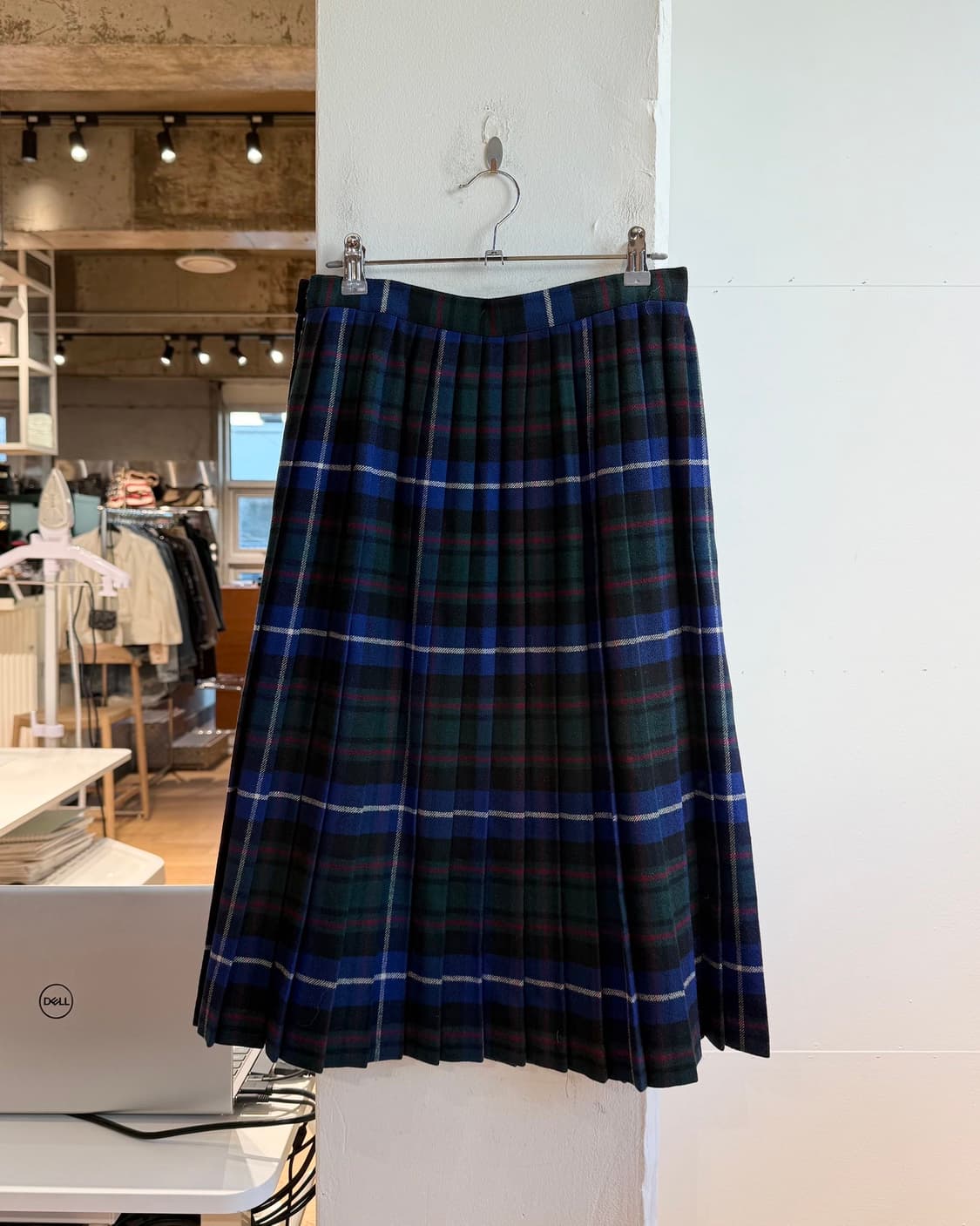 레이디 리나운 블루 체크 핀턱 미디스커트  상품이미지5