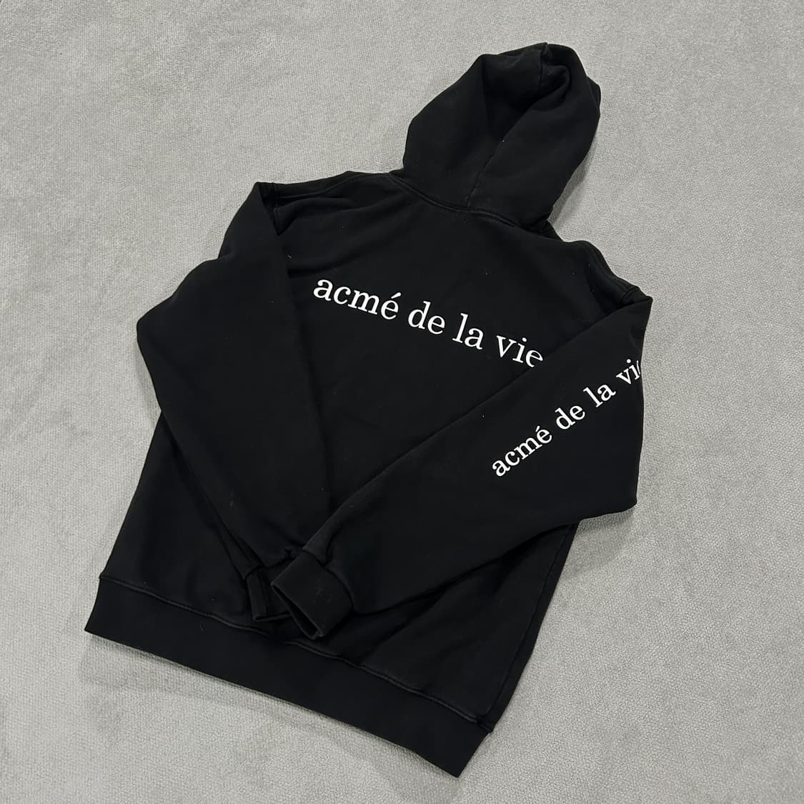 아크메드라비 블랙 후드티 인물 프린팅 m 상품이미지2