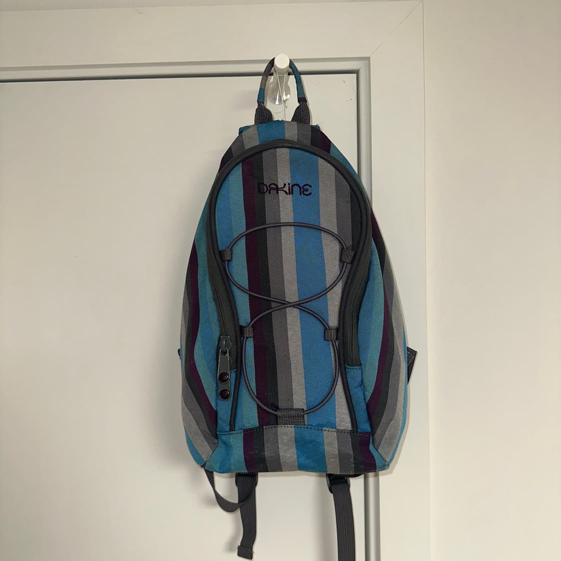 Dakine 블루 스트라이프  미니 백팩 상품이미지2