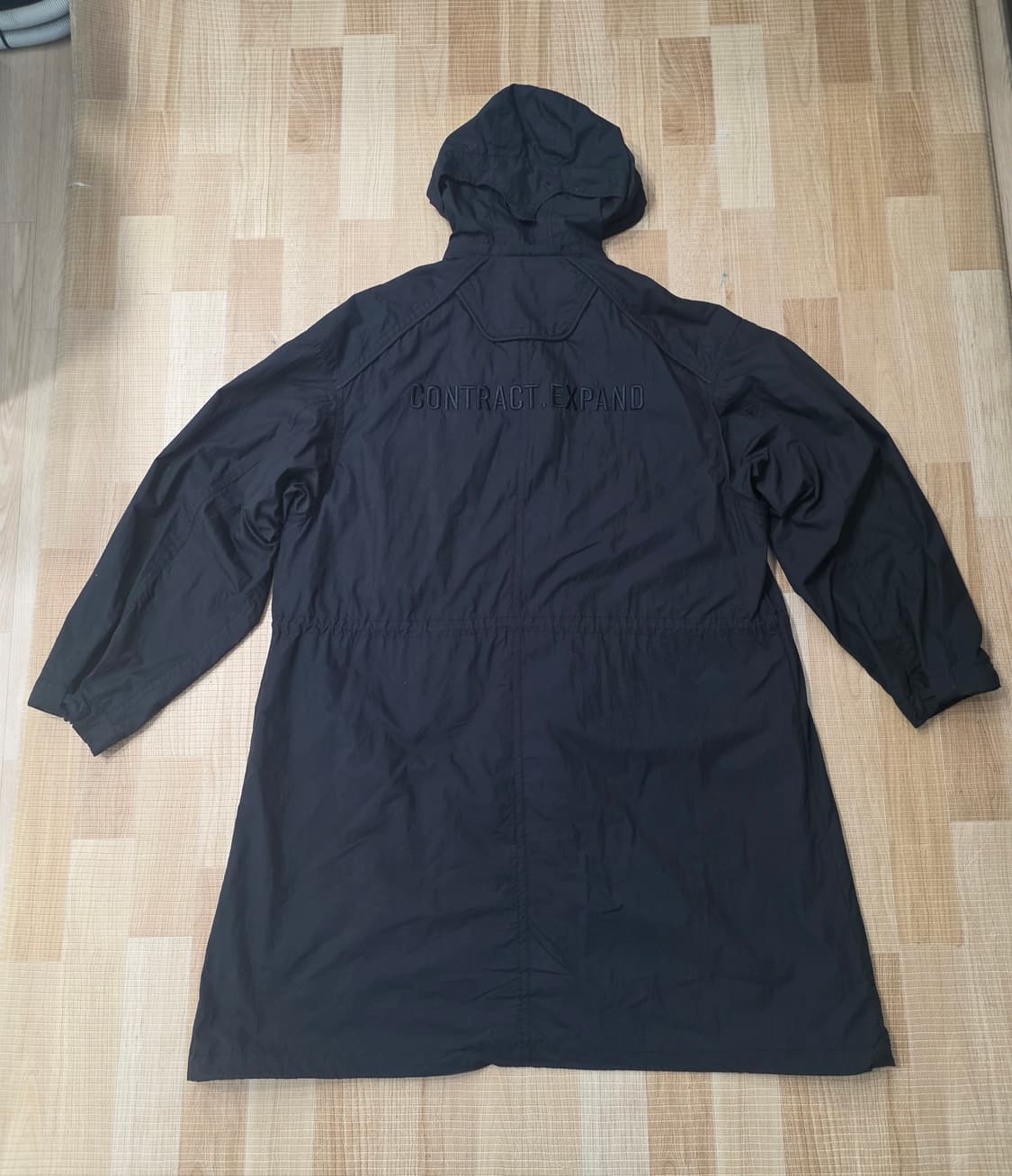 준지 블랙 레터링 야상 코트 48 오버핏 (정가 109만원) 상품이미지3