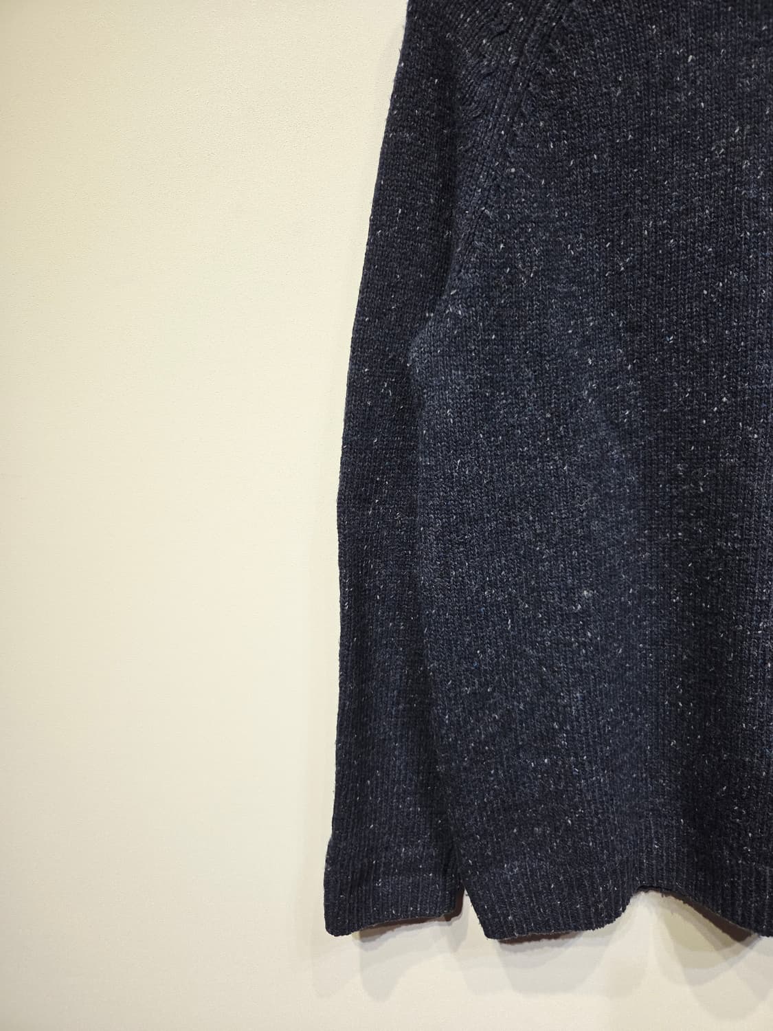 칼하트 WIP 앵글리스틱 스웨터 네이비 상품이미지4