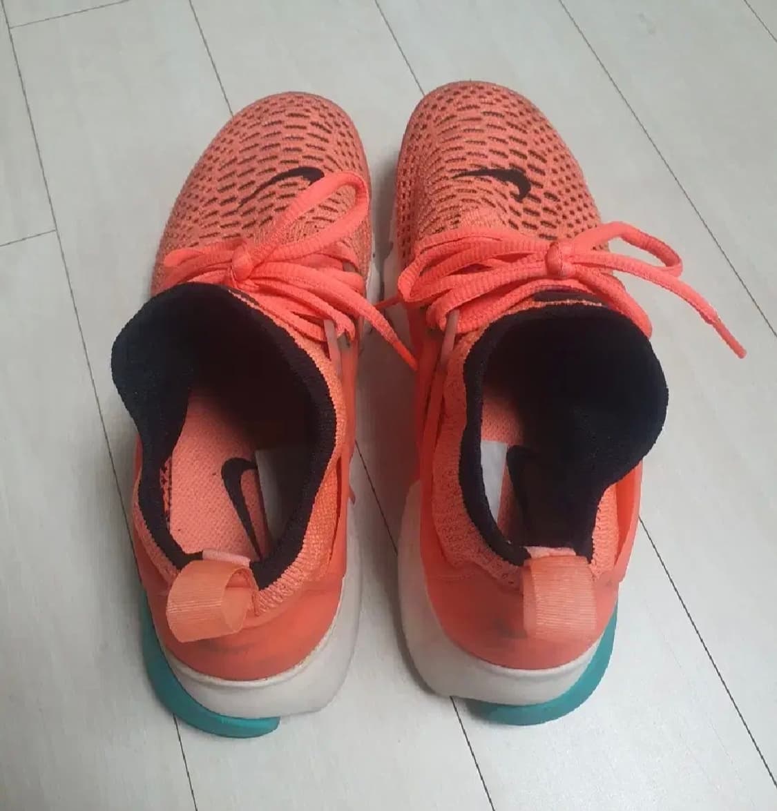 나이키 에어 프레스토 플라이니트 울트라 230 상품이미지2