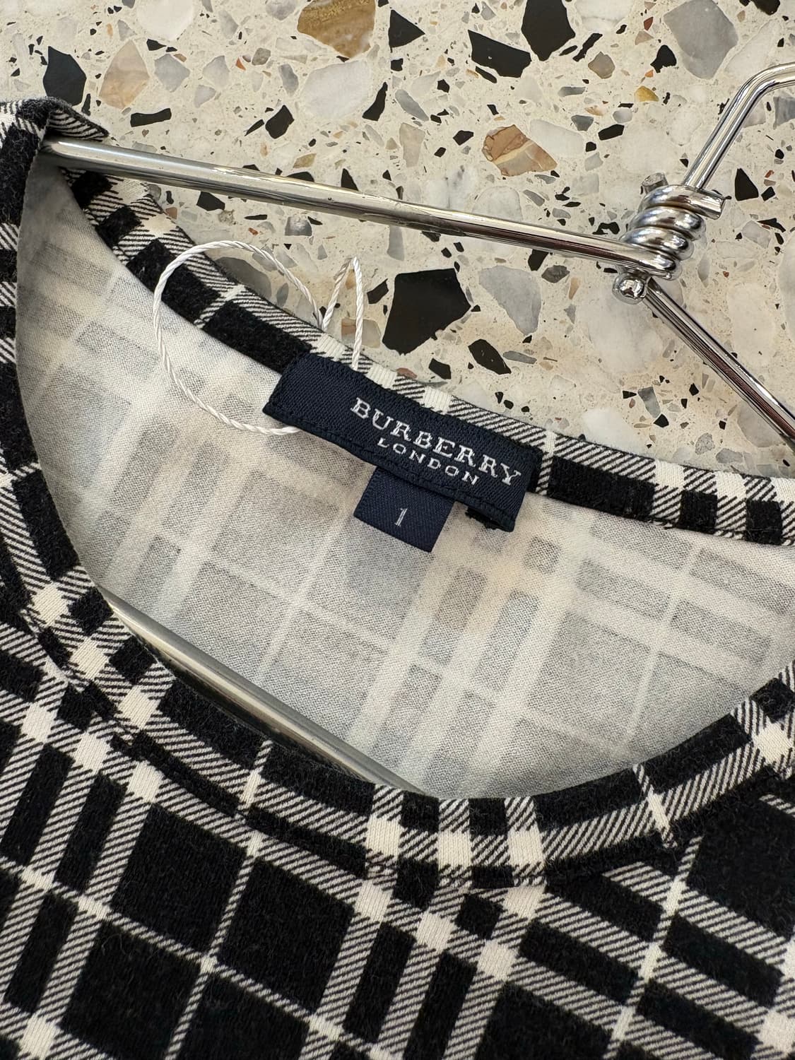 버버리 반팔티 상품이미지4