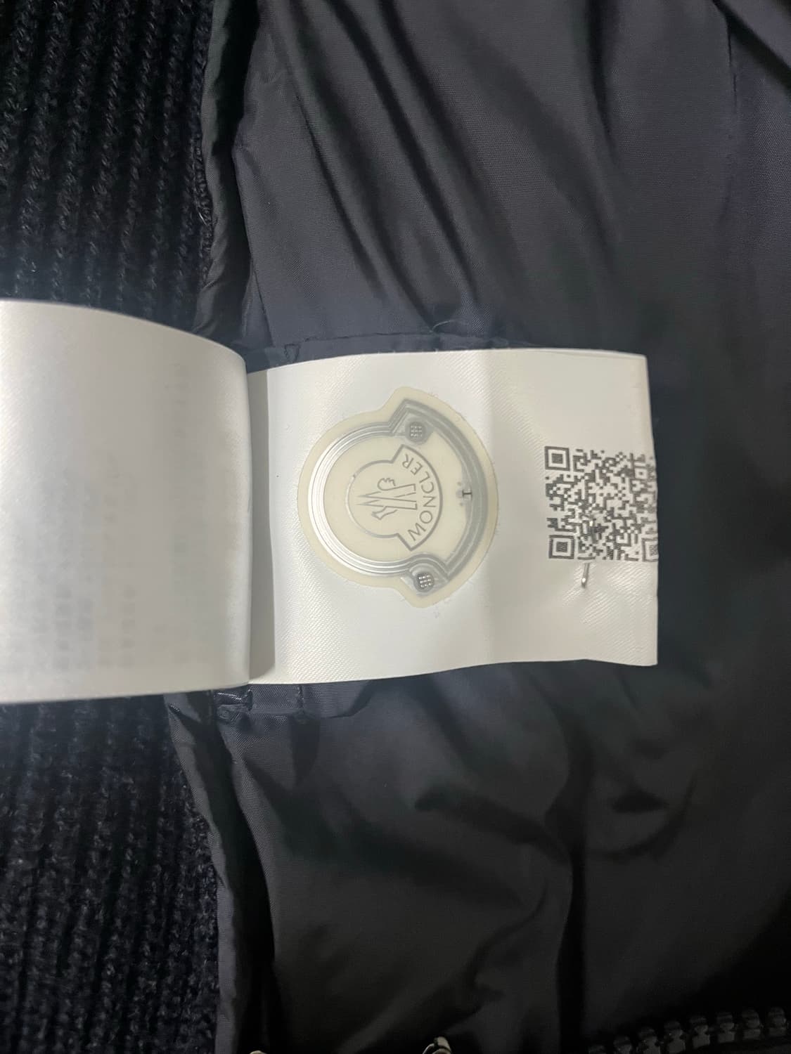 몽클레어 후드니트패딩 상품이미지4